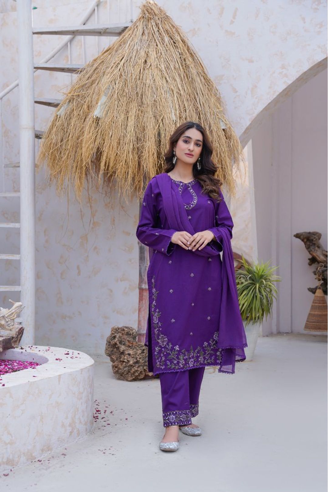 Women 2 Piece Shehar Bano